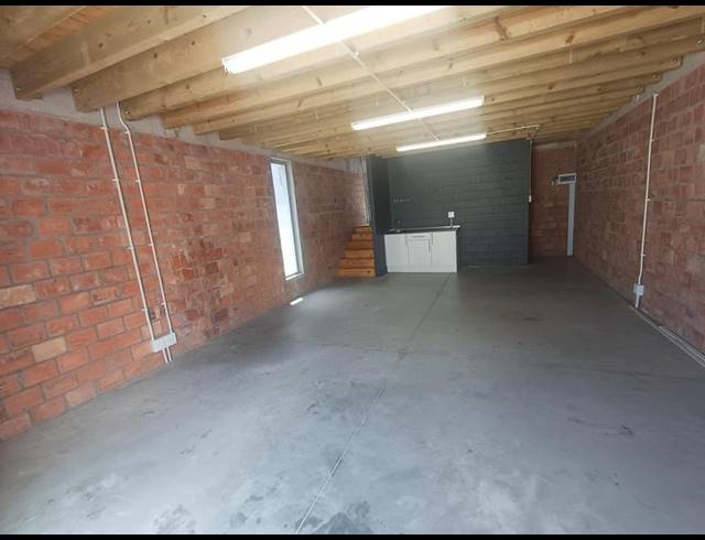 BUSINESS PROPERTY TO RENT IN FAIRVIEW